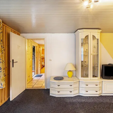6 - Finnhuette *